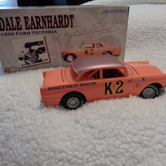 Dale Earnhardt #K-2 1956 Ford Victoria Pink 1/24 Action Car Platinum Series 1998 - Picture 1 of 16